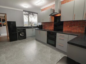 Cottage | Interior - Shotts Cottage (Stirling)