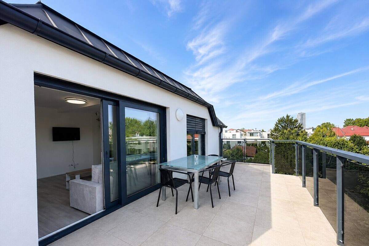 Deluxe Apartment | Terrace/patio