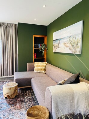 Comfort Apartment, 2 Bedrooms, Kitchen | Living area - Goudberg appartementen (Baaiduinen)