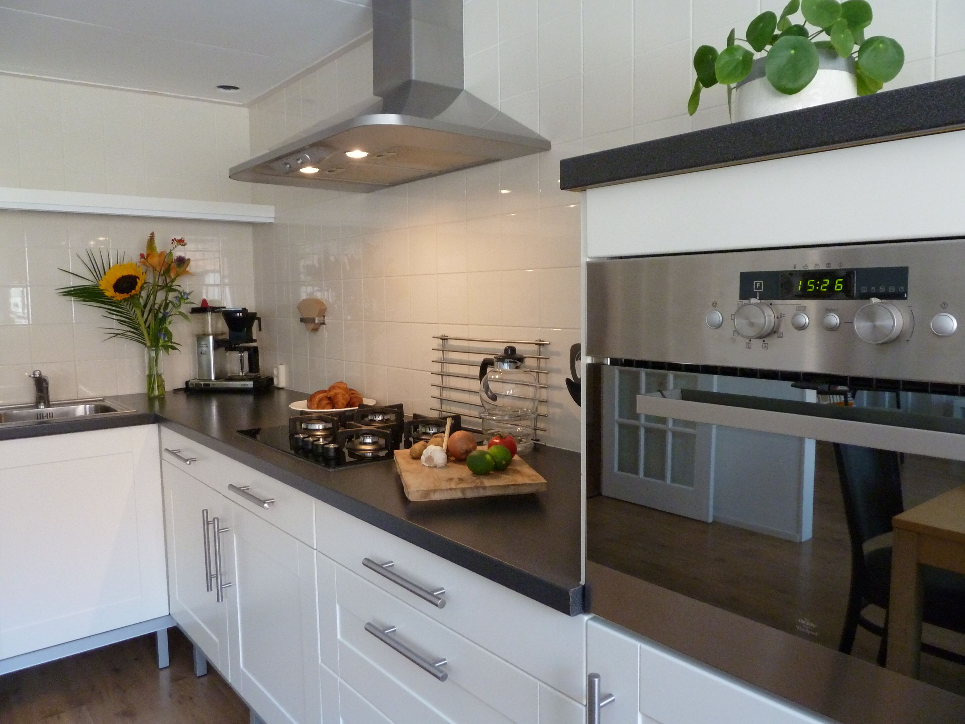 Comfort Apartment, 4 Bedrooms, Kitchen | Private kitchen | Espresso maker, coffee/tea maker, electric kettle, highchair