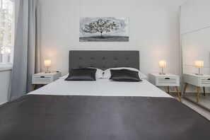 Bedroom - Elegant Villa Near Beach in Zadar (Zadar)