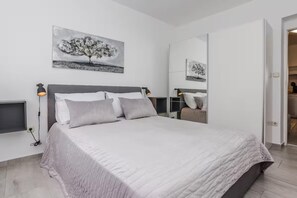 2 Schlafzimmer, Bügeleisen/Bügelbrett, Reisekinderbett, kostenloses WLAN