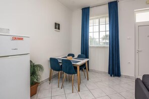 Dining - Coastal Couple Retreat in Zadar (Zadar)