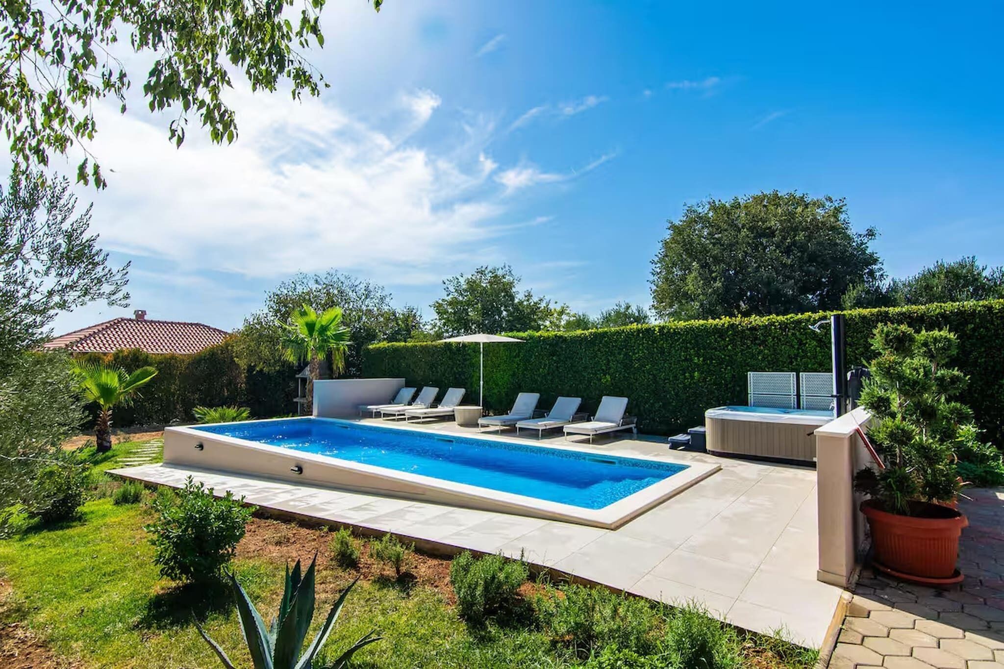 Holiday Home Swimming Pool