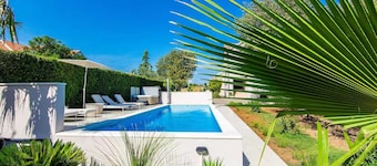 Luxe Dalmatische villa met zwembad