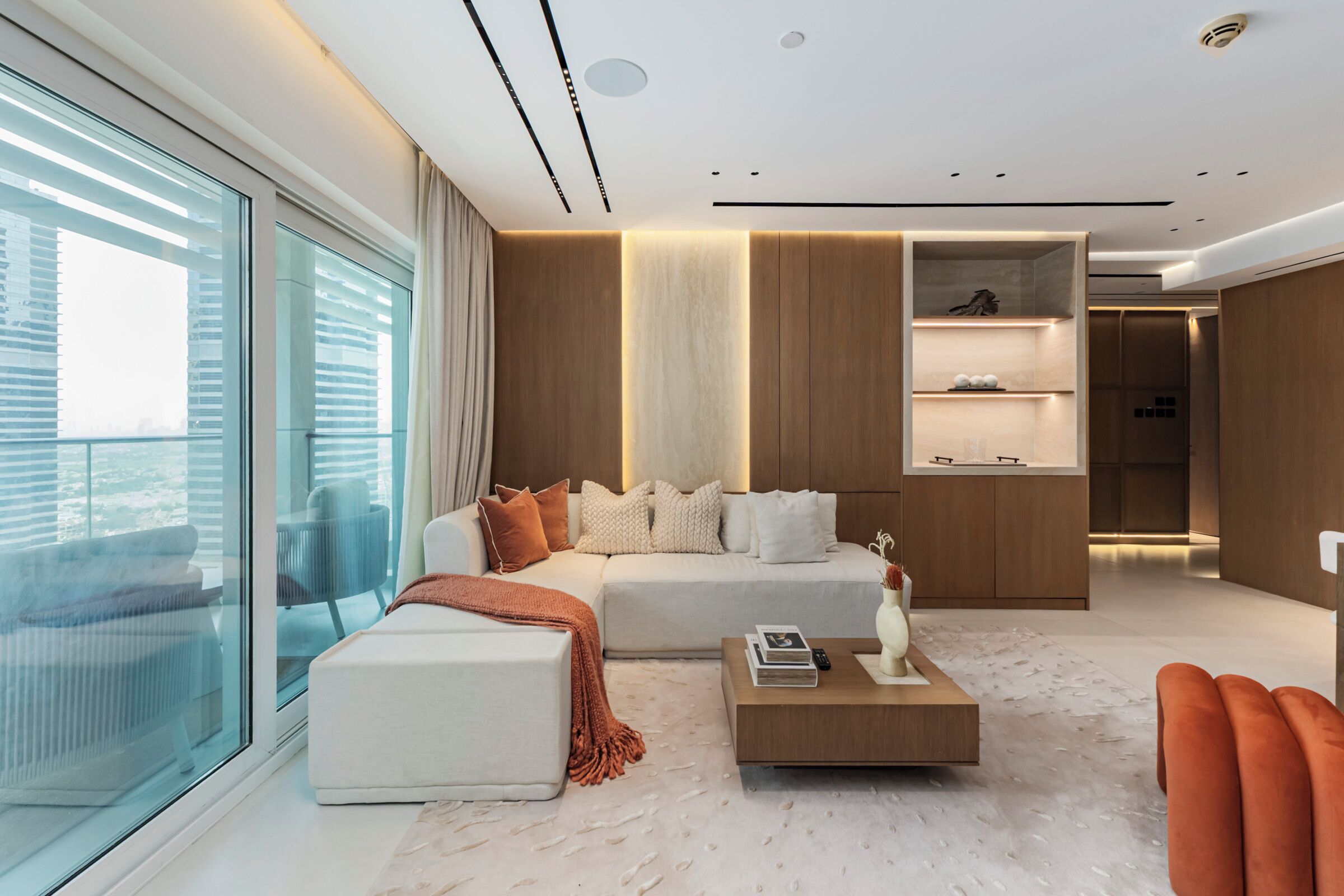 Deluxe Apartment, 2 Bedrooms, Balcony, Lake View | Living area