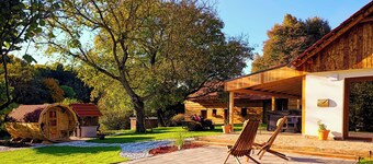 Butique apartmen with Sauna,Jacuzzi and Garden retreat