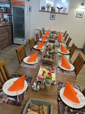 Dining - Millenium House 2 (Jezerce)