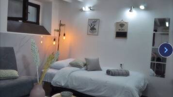 1 bedroom, WiFi, bed sheets