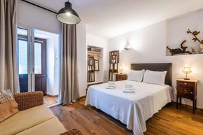 Classic Double Room | Free WiFi