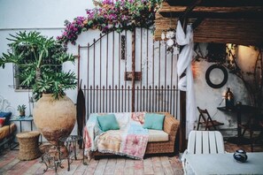 Terrace/patio - Casa dos Arcos - Charm Guesthouse (Albufeira)
