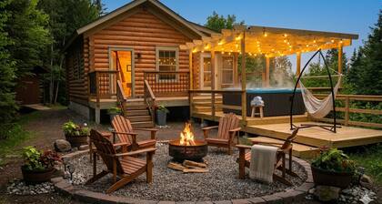 Caribou Lake Lookout – Hot Tub • Lake Views • Cozy North Shore Escape