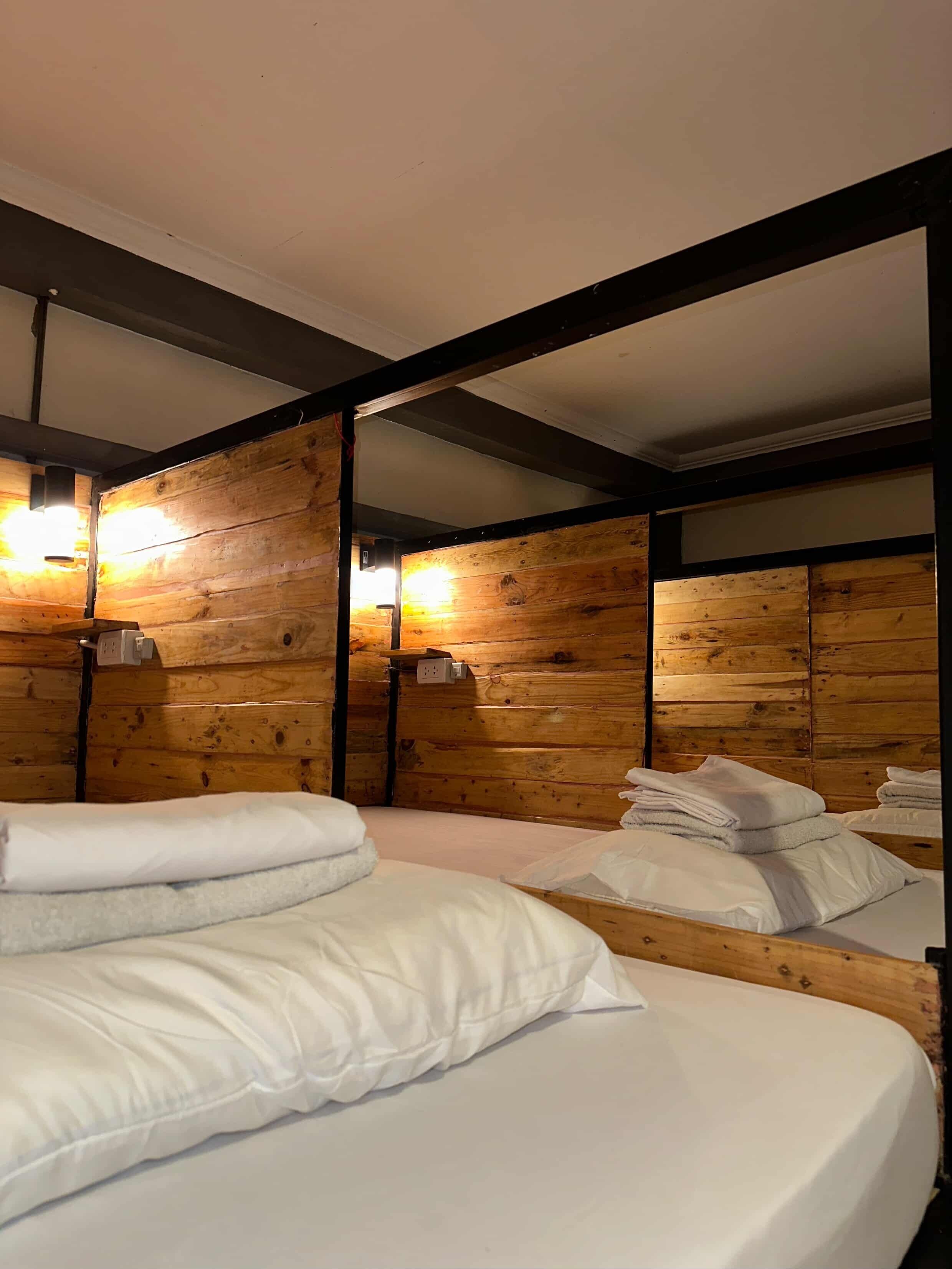 Phòng tập thể cơ bản, sân hiên