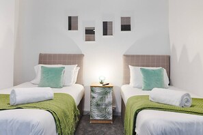 Iron/ironing board, travel cot, WiFi, bed sheets