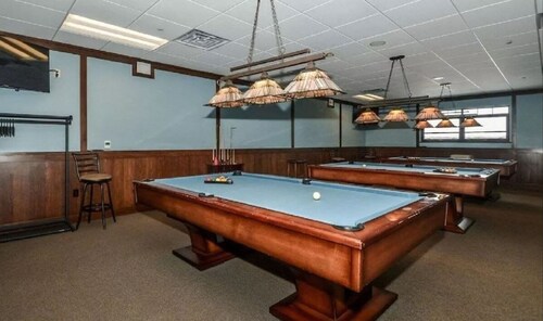 Cozy Poconos Retreat Hot Tub Dog Friendly Firepit