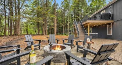 Hottub Firepit Gameroom 10mins2jackfrostbigboulder