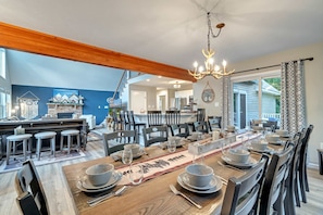 House | 8 bedrooms, Internet - Hot Tub Game Room Dog Friendly Sports Bar A C (Albrightsville)