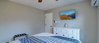 Hot Tub Game Room Dog Friendly Sports Bar A C