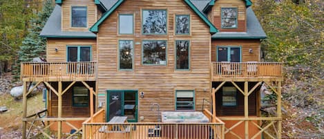 House | 5 bedrooms, Internet