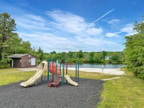 House | 3 bedrooms, Internet - Indoorpool Hottub Gameroom Firepit Dogfriendly (Long Pond)