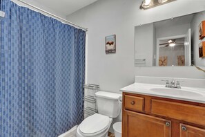 House | 3 bedrooms, Internet - Near Jfbb With Private Hot Tub and Game Room (Albrightsville)