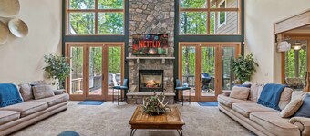 Mins2 Jfbb Split Rock With Hot Tub and Game Room