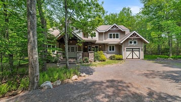 House | 5 bedrooms, Internet