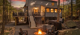 Near Ski Resorts With Hot Tub Game and Movie Room