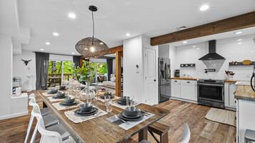 House | 3 bilik tidur, Internet
