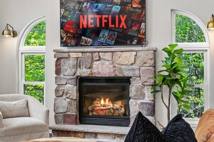 House | 6 bedrooms, Internet