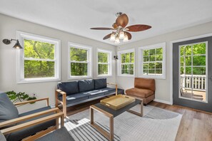 House - Game Room A C Dog-friendly Stay With Hot Tub (Albrightsville)