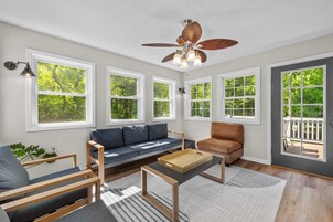 House | 6 bedrooms, Internet