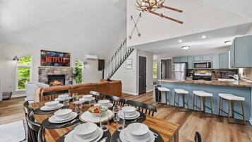House | 6 bedrooms, Internet