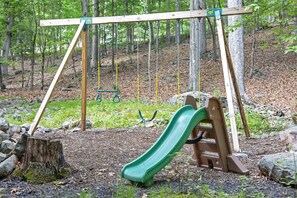 House | 3 bedrooms, Internet - Slopeside Lounge Gameroom Lakes Pools Dogs Welcome (Bushkill)