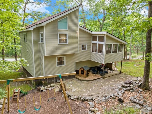 Slopeside Lounge Gameroom Lakes Pools Dogs Welcome