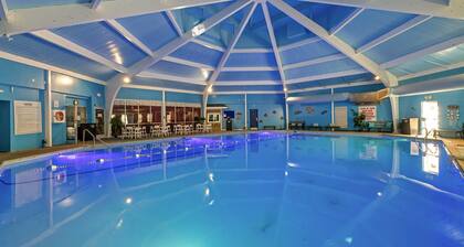 Lakefront With Hot Tub Mins2 Camelback Ski Resort