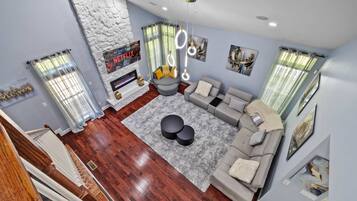 House | 5 bedrooms, Internet