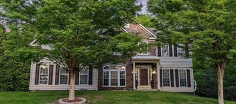 Luxe Pocono Getaway Theater Hot Tub Game Room