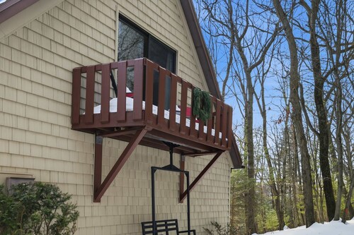 Views of Blue Mountain Near App Trail Game Room