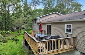 House - Amenity-filled Retreat by Jfbb-pickleball-gameroom (Albrightsville)