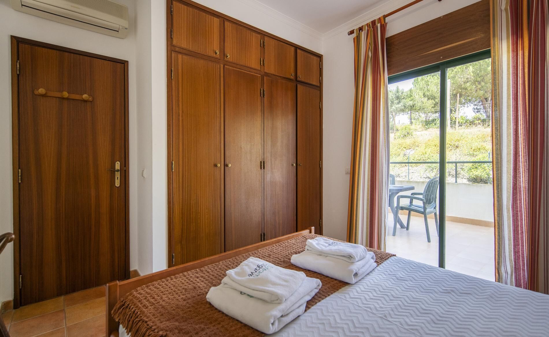 Free WiFi, bed sheets, wheelchair access