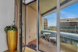 Interior - Skypark's Luxury Suite II with Prime View (Bratislava - Old Town)
