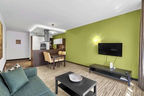 Living area - Fresh Lime Apartment in City Center (Bratislava - Old Town)
