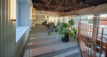 Cozy Hideaway Studio with Balcony