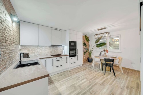 Unique Designer Apartment Near Center