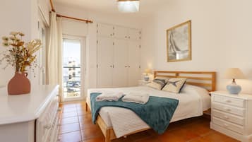 Free WiFi, bed sheets, wheelchair access