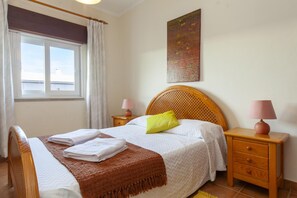 Free WiFi, bed sheets - B56 - Baluarte Cul de Sac Flat in Lagos (Lagos)