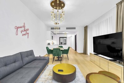 Skypark's Modern Suite