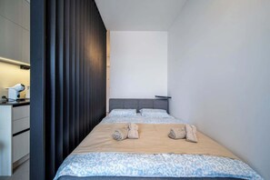 Iron/ironing board, WiFi, bed sheets - Cozy Nook Studio at Kosmalt with Balcony (Košice)