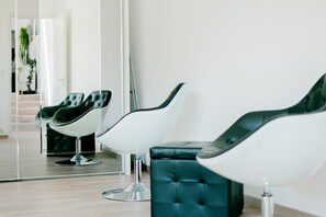 Interior - Mi Apartments - Old Town Heart-Terrace&Castle View (Bratislava - Old Town)